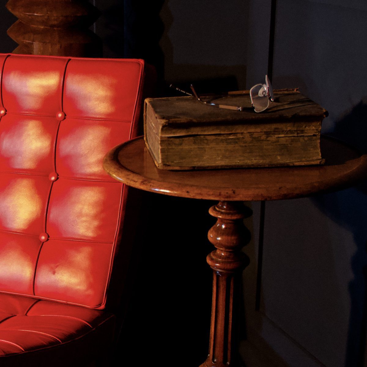 Barcelona Chair - Image 3