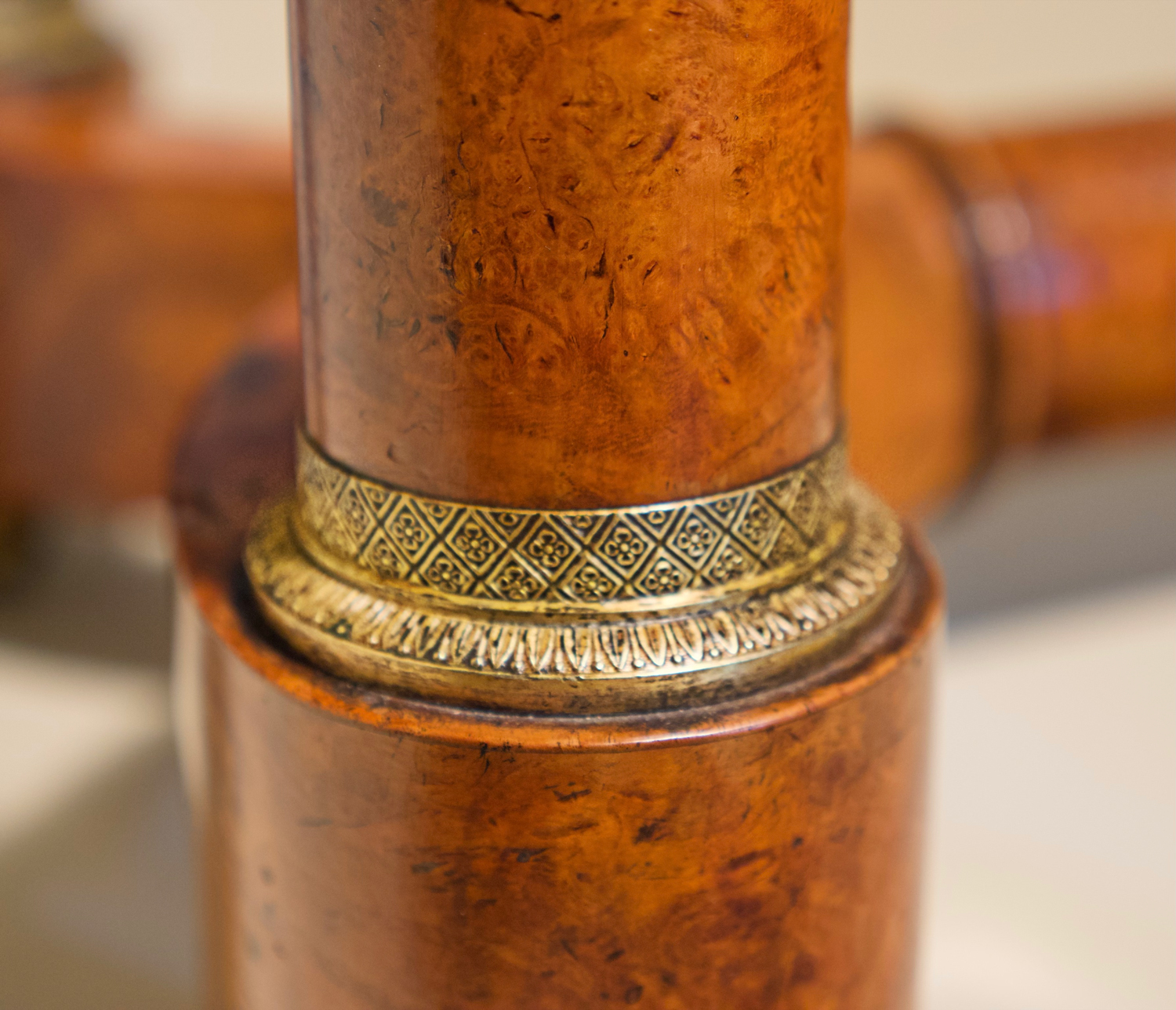 Writing-bureau-detail-1