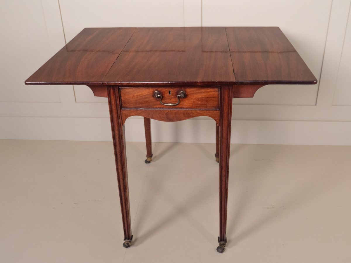 George III Pembroke Table - Image 7