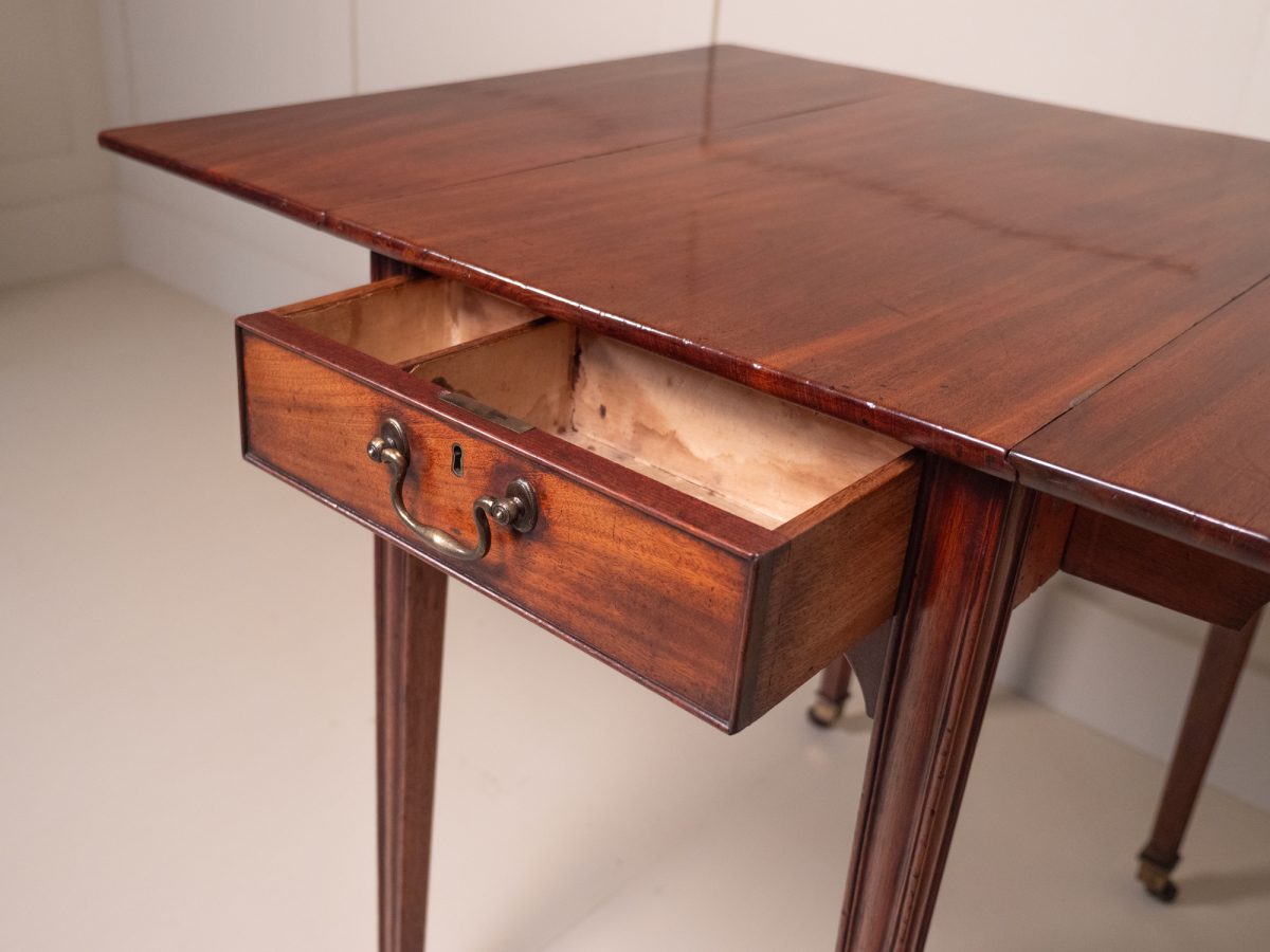 George III Pembroke Table - Image 6