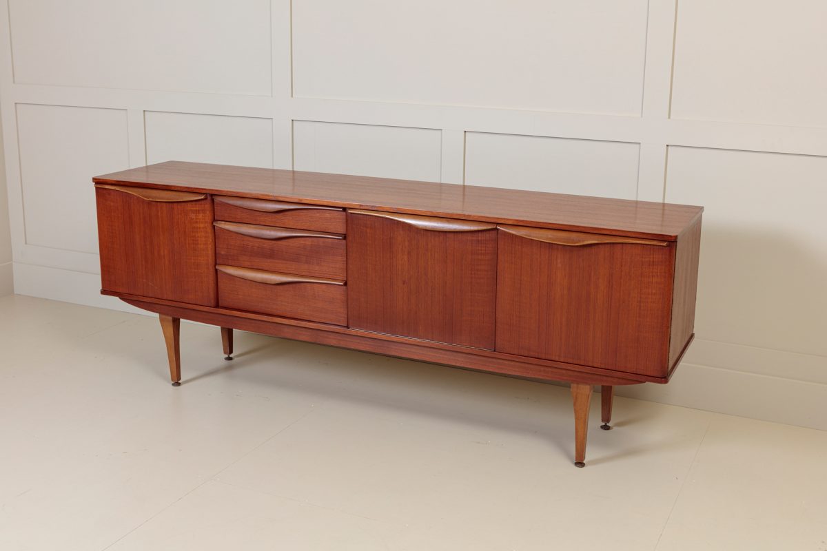 Teak Long John 'Stonehill' sideboard - Image 6