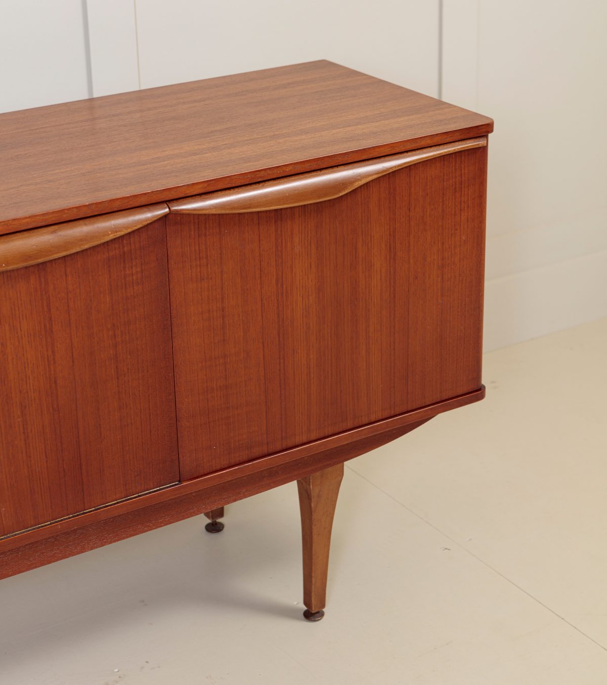 Teak Long John 'Stonehill' sideboard - Image 8