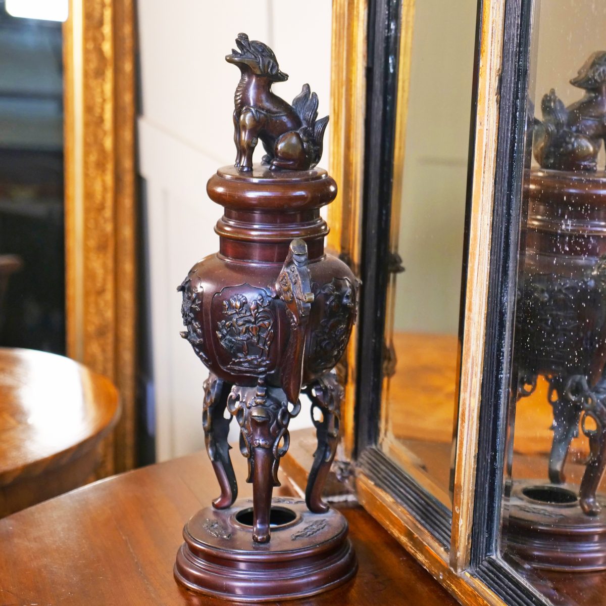 Pair of Japanese Bronze Incense burners - Image 2