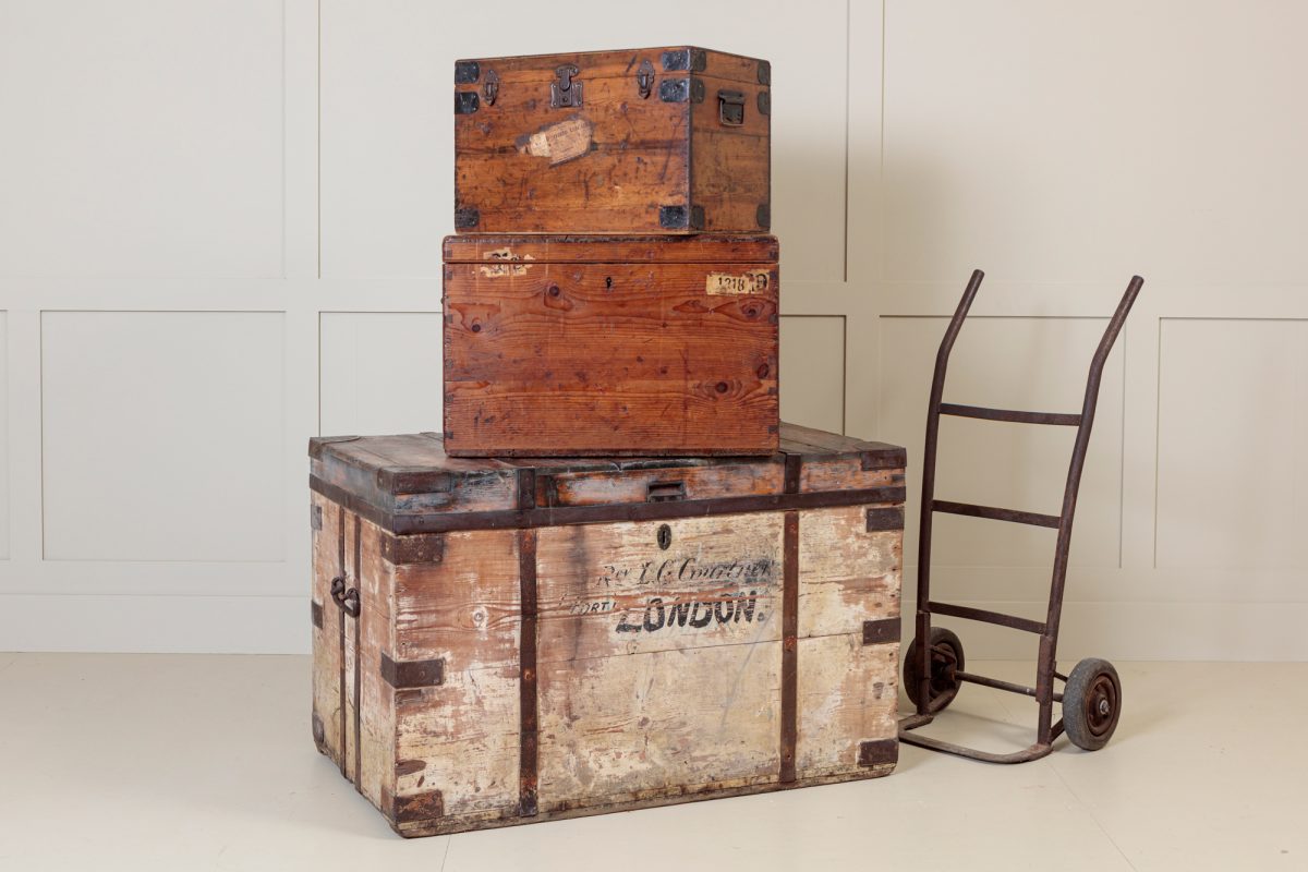 Vintage ironbound painted trunk - Image 8