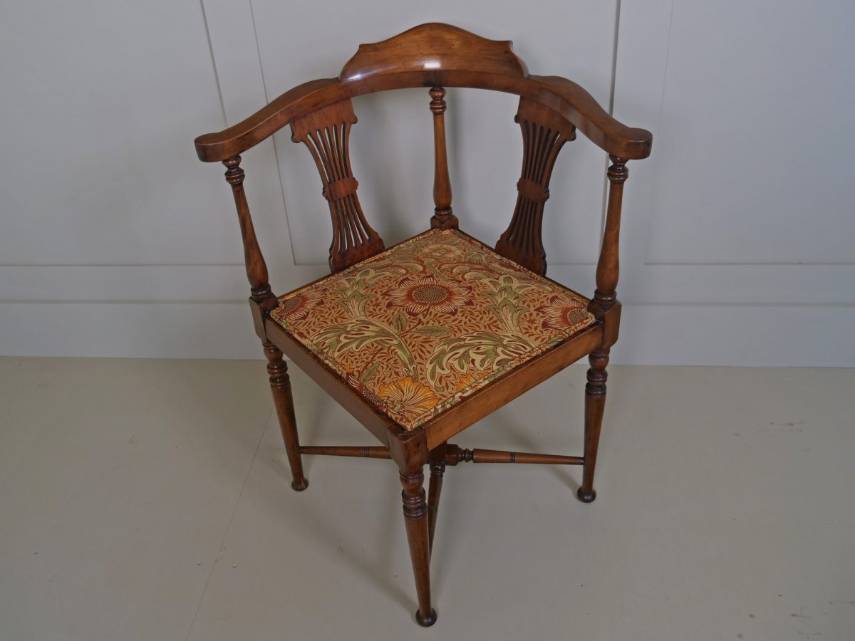 Late Victorian Dressing Chair - Image 5