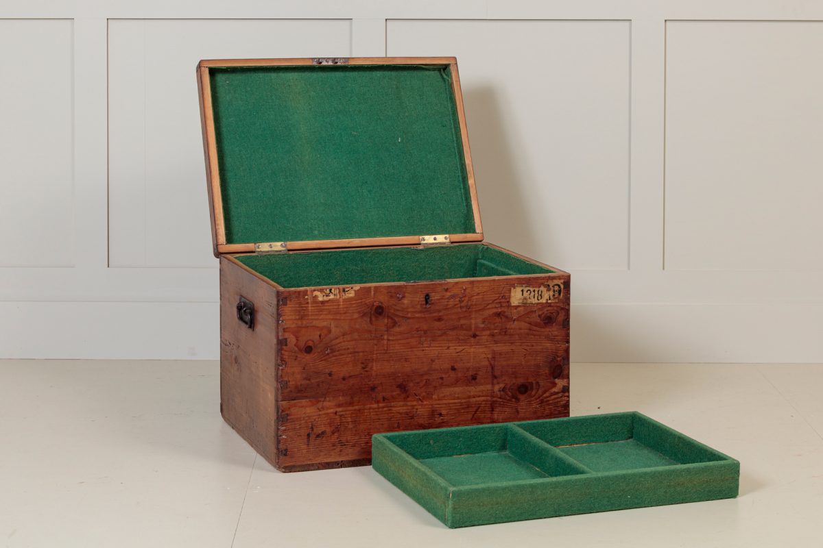 Pair of Vintage Trunks - Image 6