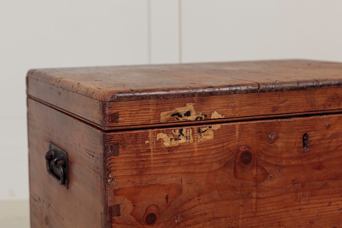 Pair of Vintage Trunks - Image 8
