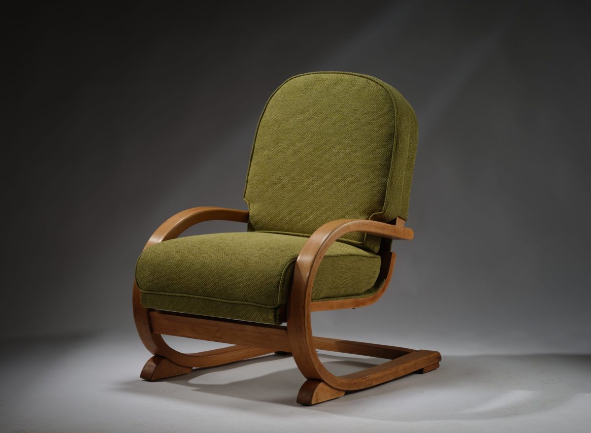 Famulus Chair