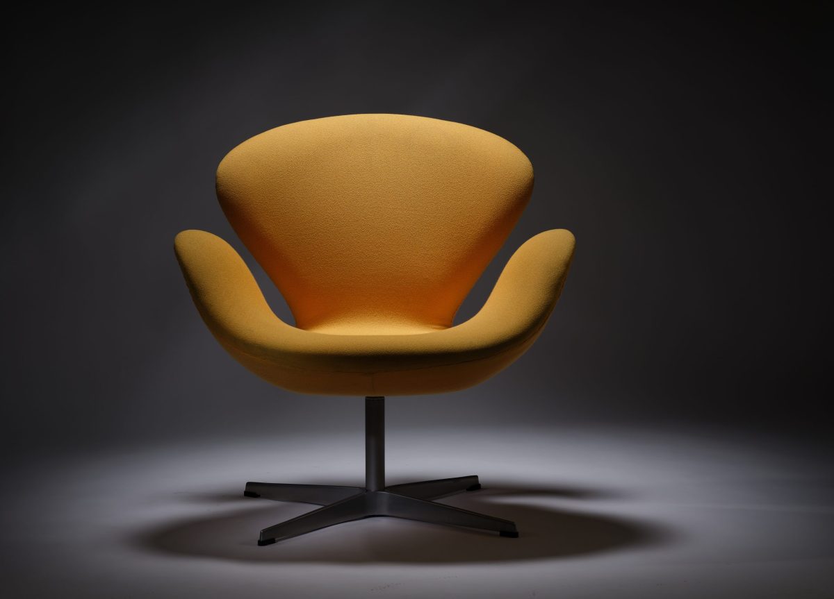 Swan Chair - Image 3