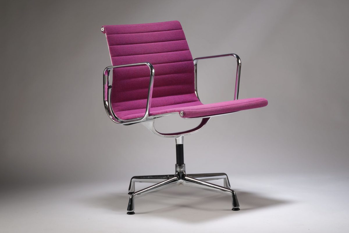 The Hot Pink - Image 2