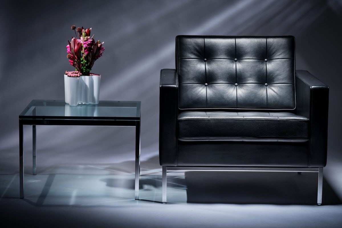 Florence Knoll Lounge Chair - Image 2