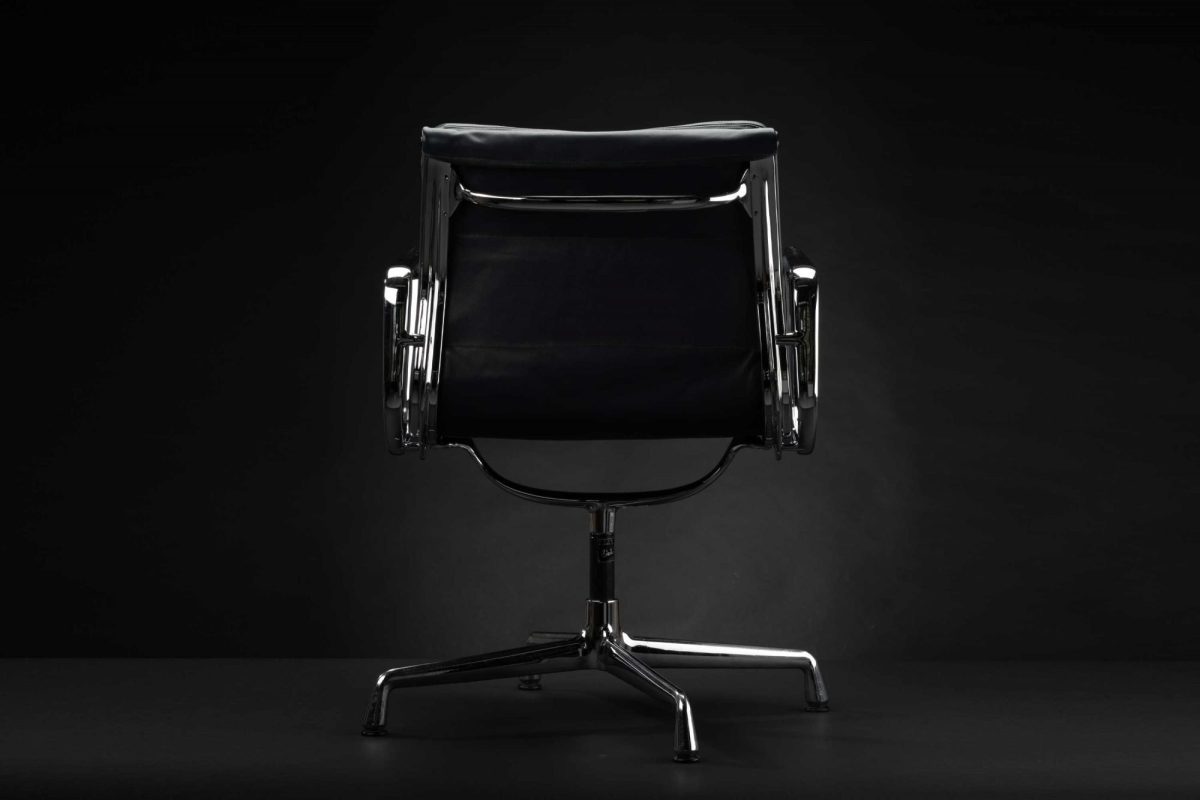 The Iconic Eames Office - Image 3