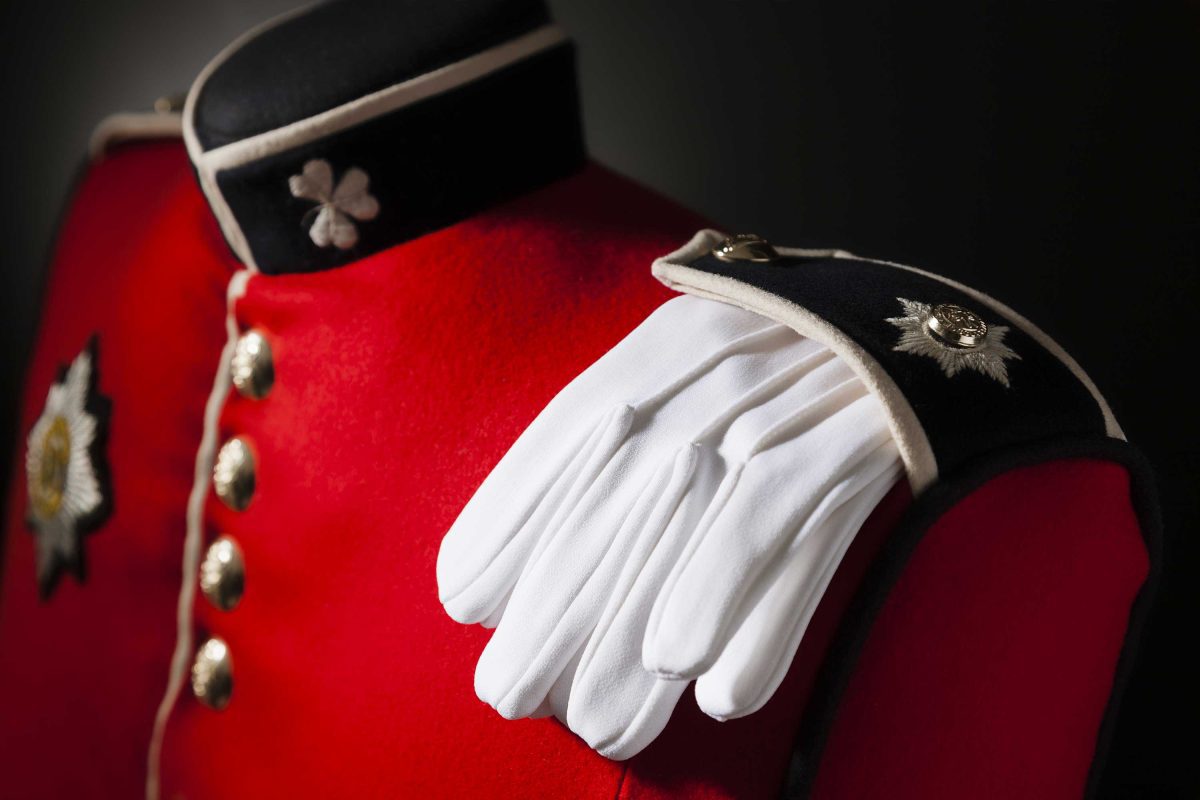 Irish Guard Chair - Image 5