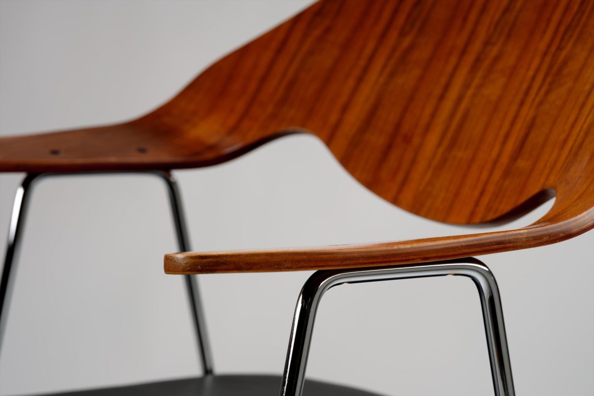 Robin Day Teak Chairs - Image 4