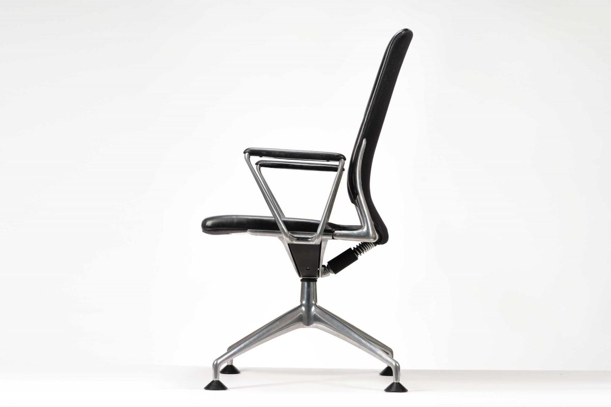 The Vitra Meda - Image 4