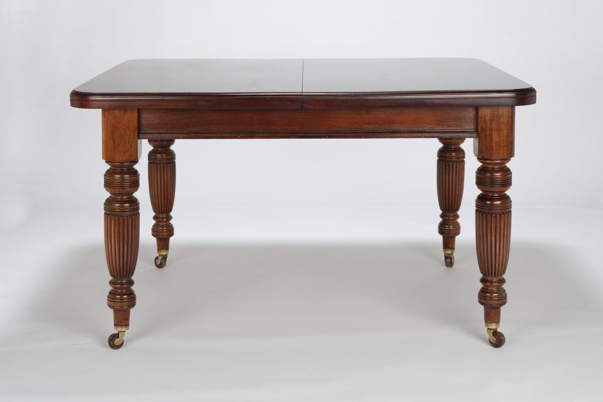 Victorian Banquet Table